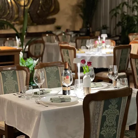 Hotel Grand Boutique With Privat Wellnes (adults Only) Piest'any