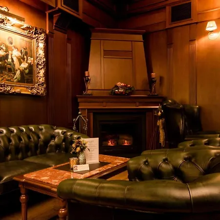 Grand - Business Boutique (adults Only) 4* Πιεστάνυ