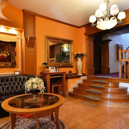 Grand - Business Boutique (adults Only) Пьештяни