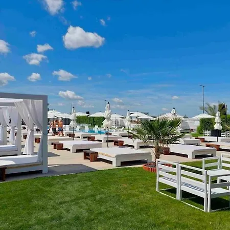 Отель Grand - Business Boutique (adults Only)