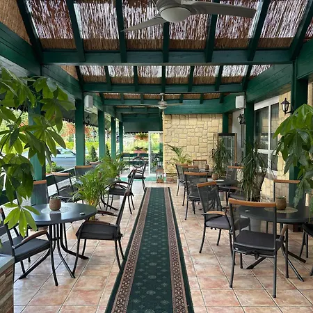 Отель Grand - Business Boutique (adults Only)