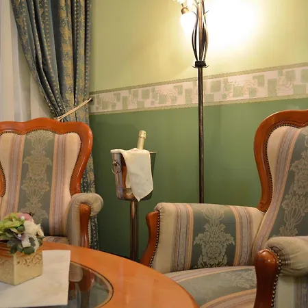 Grand - Business Boutique (adults Only) Отель Пьештяни