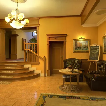 Grand - Business Boutique (adults Only) Отель Пьештяни