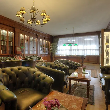 Grand - Business Boutique (adults Only) Piest'any