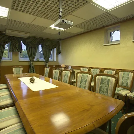 Отель Grand - Business Boutique (adults Only) Пьештяни