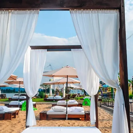 Grand - Business Boutique (adults Only) Пьештяни