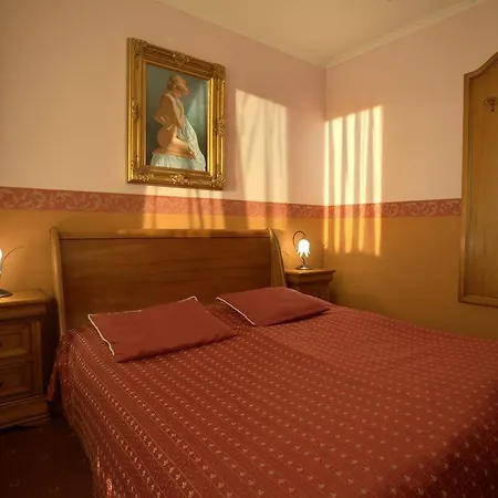 Grand - Business Boutique (adults Only) Отель