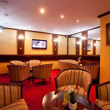 Grand - Business Boutique (adults Only) Отель Пьештяни