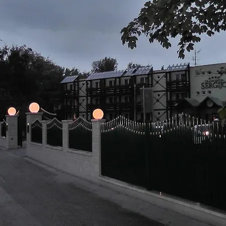 Grand - Business Boutique (adults Only) Пьештяни